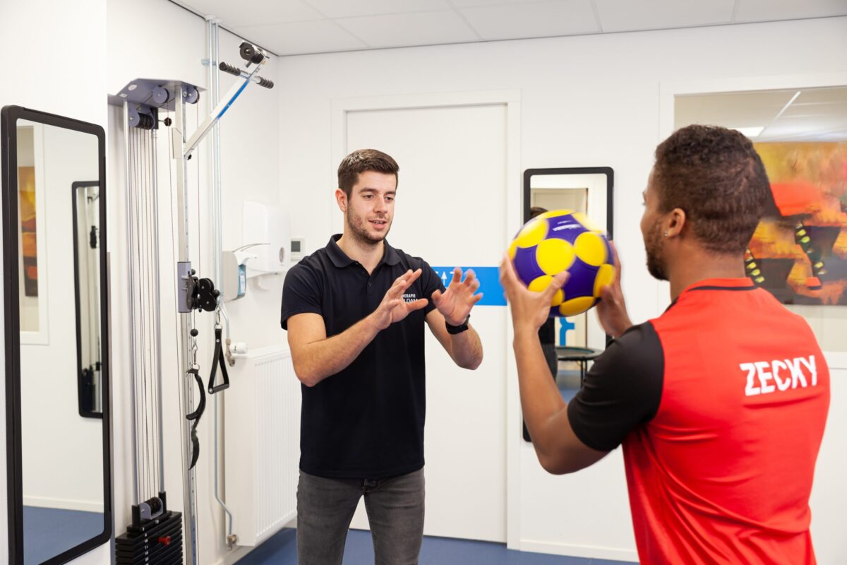 Hoe voorkomt u sportblessures? De oorzaak & tips!